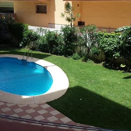Beautiful Apartment In Third Line Beach Boliches ฟูเอนฮิโรลา ภายนอก รูปภาพ