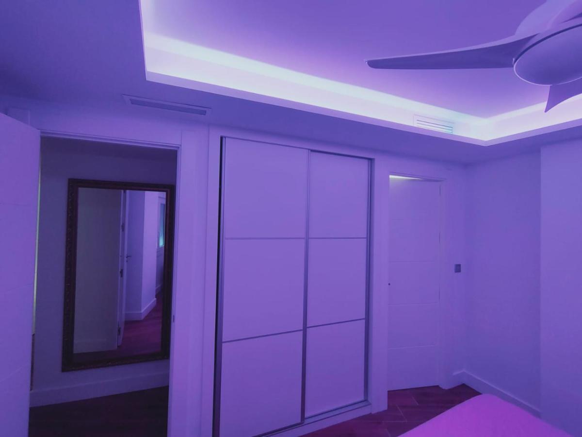 Beautiful Apartment In Third Line Beach Boliches ฟูเอนฮิโรลา ภายนอก รูปภาพ