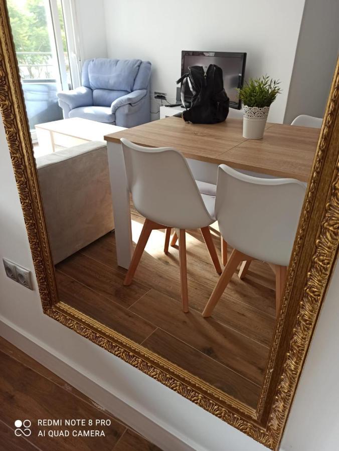 Beautiful Apartment In Third Line Beach Boliches ฟูเอนฮิโรลา ภายนอก รูปภาพ